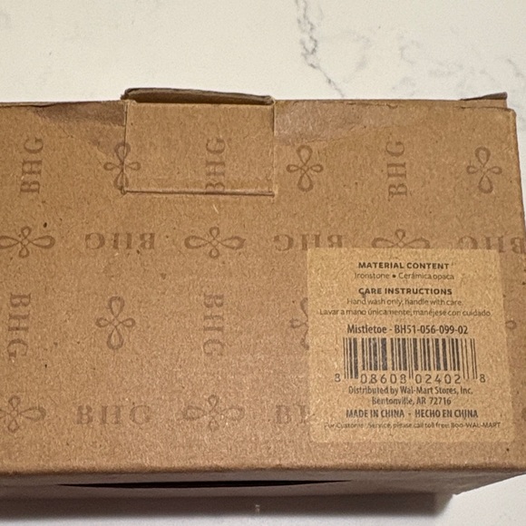 Better Homes And Gardens Mistletoe Salt & Pepper Shakers - Red and Green - Picture 5 of 6